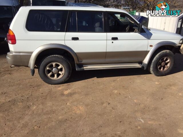 02/99 Mitsubishi challenger