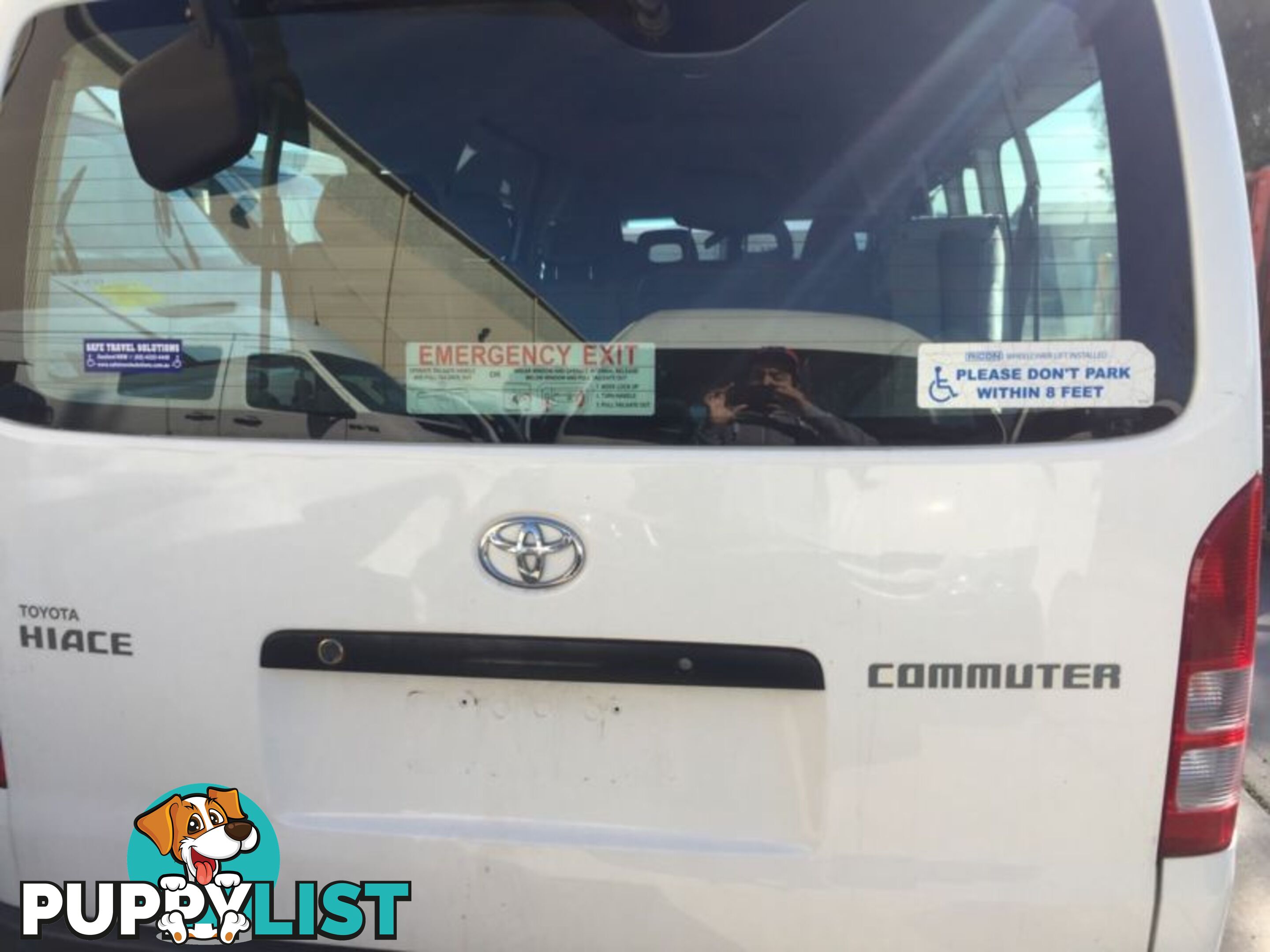 2008 Toyota Hiace Commuter 11 seater - now wrecking