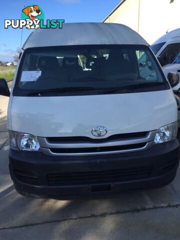 2008 Toyota Hiace Commuter 11 seater - now wrecking