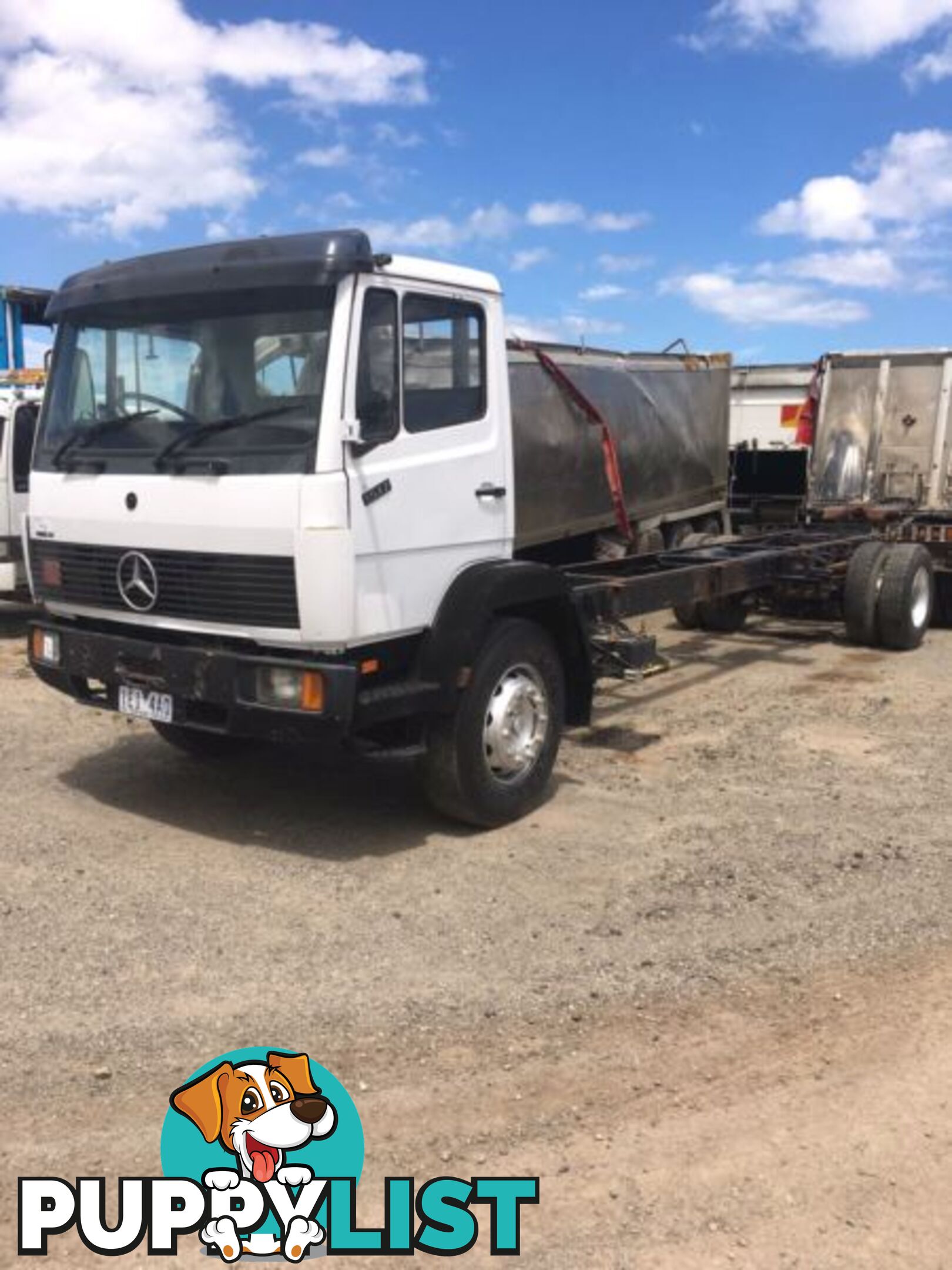 1993 Mercedes-Benz 1517 Metro Class Cab Chassis