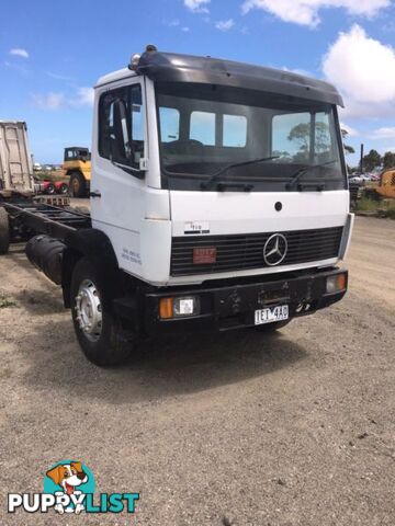 1993 Mercedes-Benz 1517 Metro Class Cab Chassis