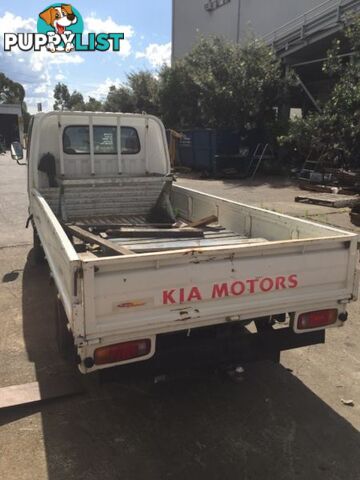 Kia k2700 wrecking