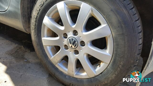 2005 Volkswagen Golf Wrecking