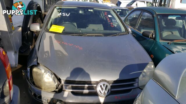 2005 Volkswagen Golf Wrecking