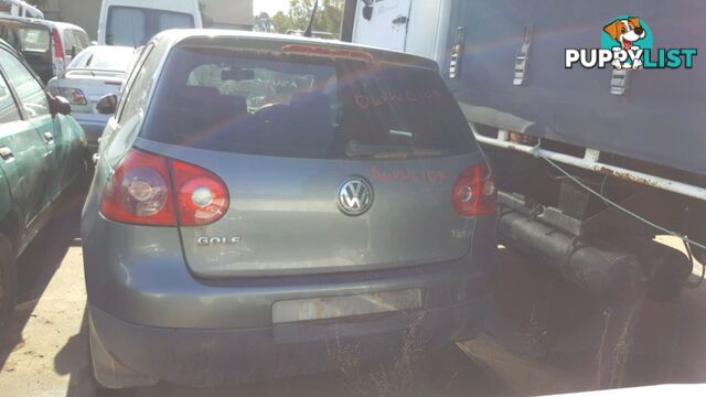 2005 Volkswagen Golf Wrecking