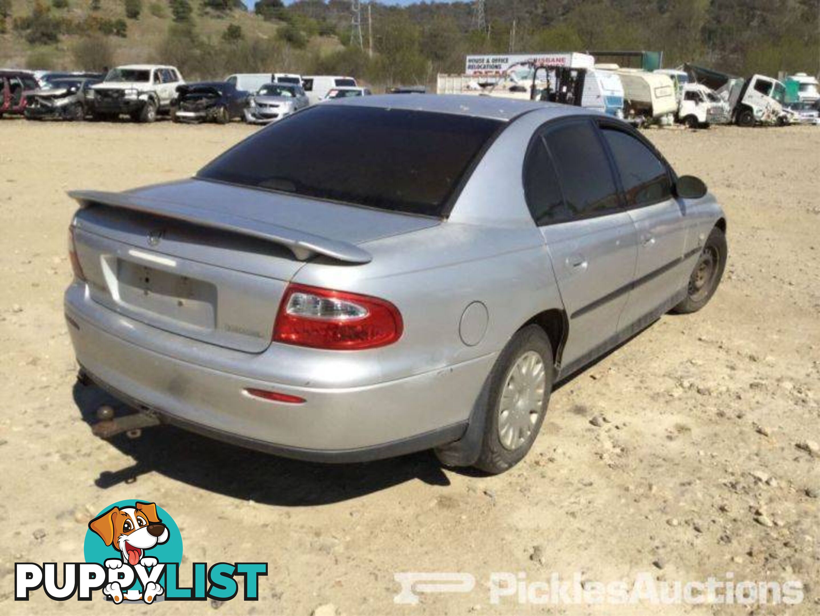 04/01, Holden, Commodore, Sedan Wrecking Now