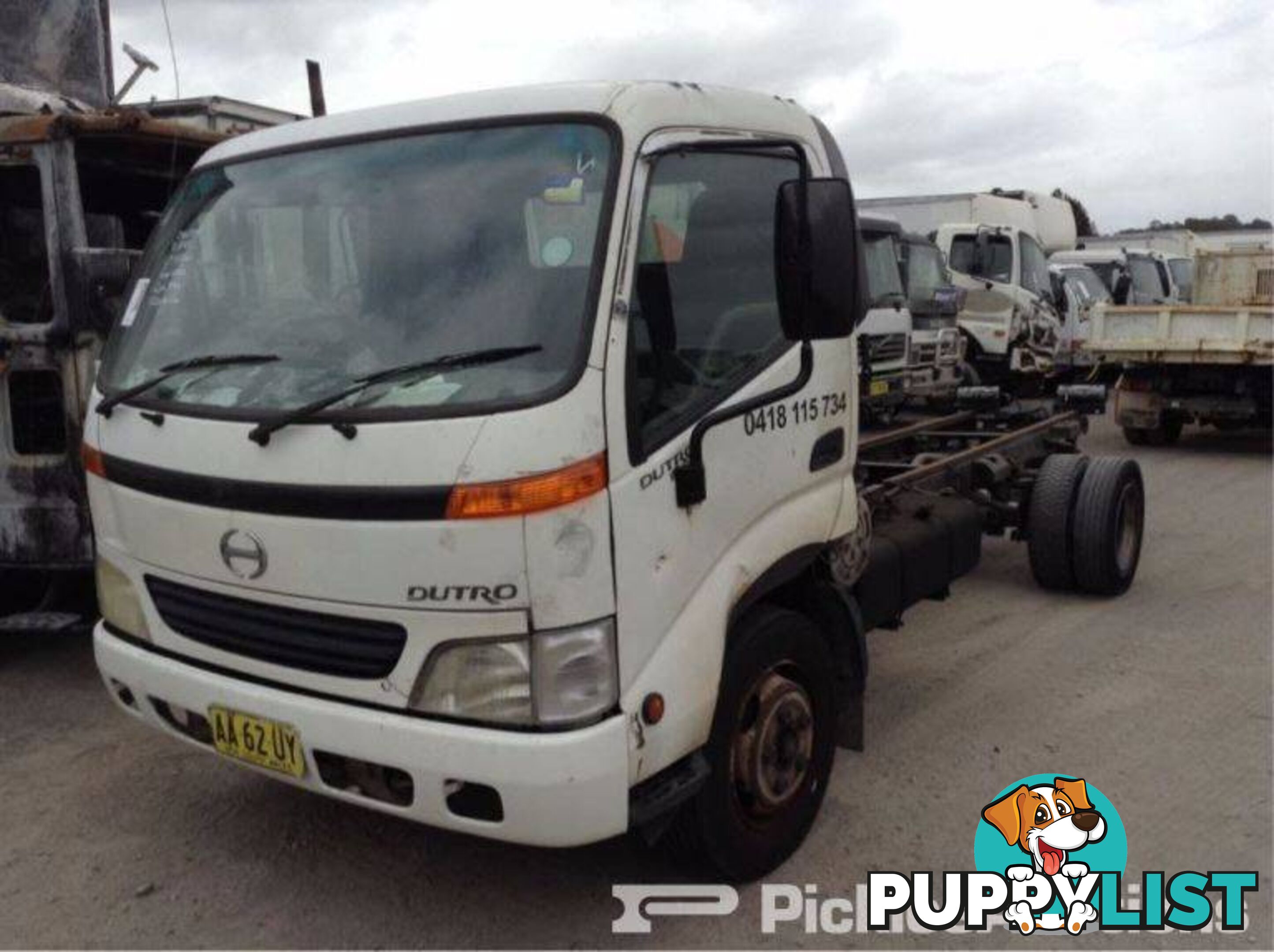 11/01, Hino, DUTRO, 4 x 2, Cab Chassis