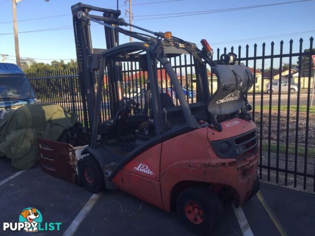 Linde H 25 forklift with clamp