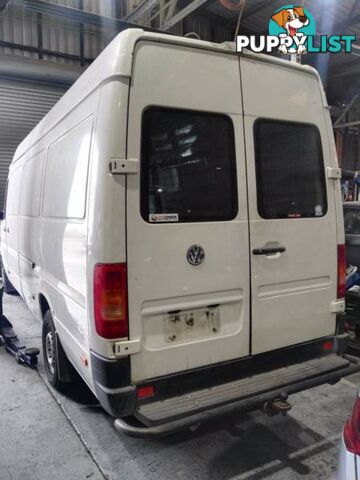 2001 Toyota Dyna XZU 300 wrecking now