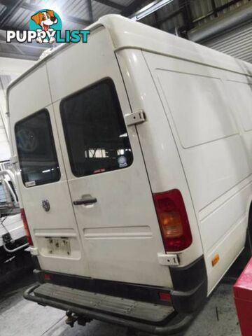 2001 Toyota Dyna XZU 300 wrecking now