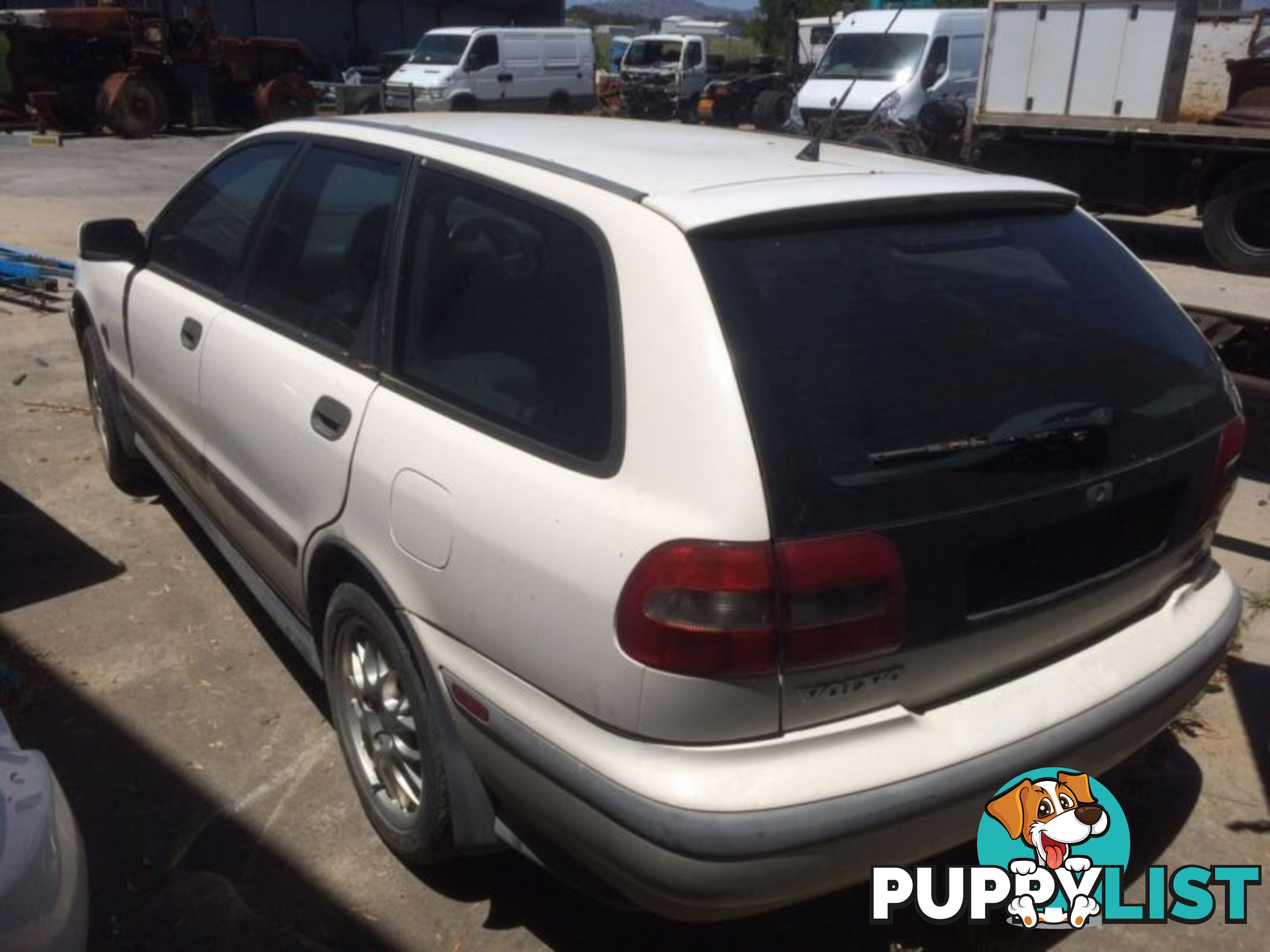 1998 VOLVO V40 T4 4D WAGON