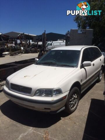 1998 VOLVO V40 T4 4D WAGON