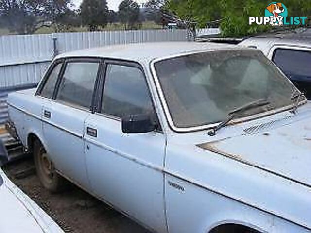 VOLVO 244 GLA SEDAN