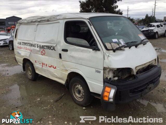 07/04, Toyota, Hiace, Van Wrecking Now