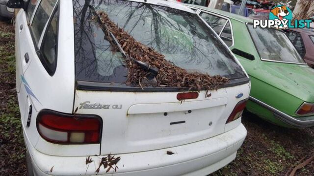 1995 Ford Festiva Sedan