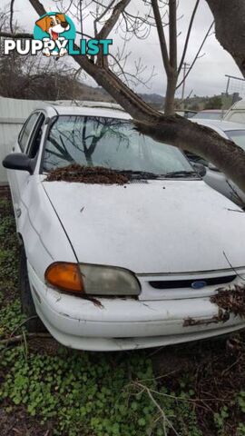 1995 Ford Festiva Sedan