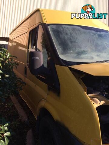 WRECKING 2007 FORD TRANSIT VAN