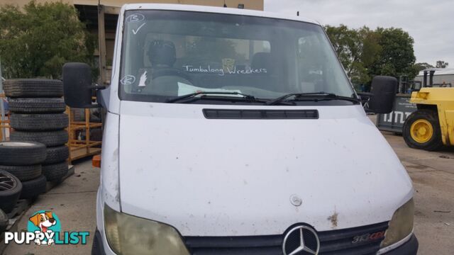 2001 MERCEDES-BENZ SPRINTER 308CDI SWB C/CHAS