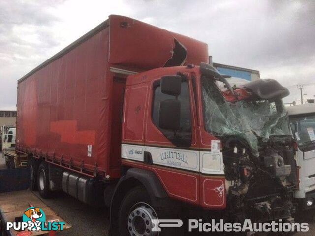 Volvo FE 6 x 2 Curtain sider 0508 Wrecking Now