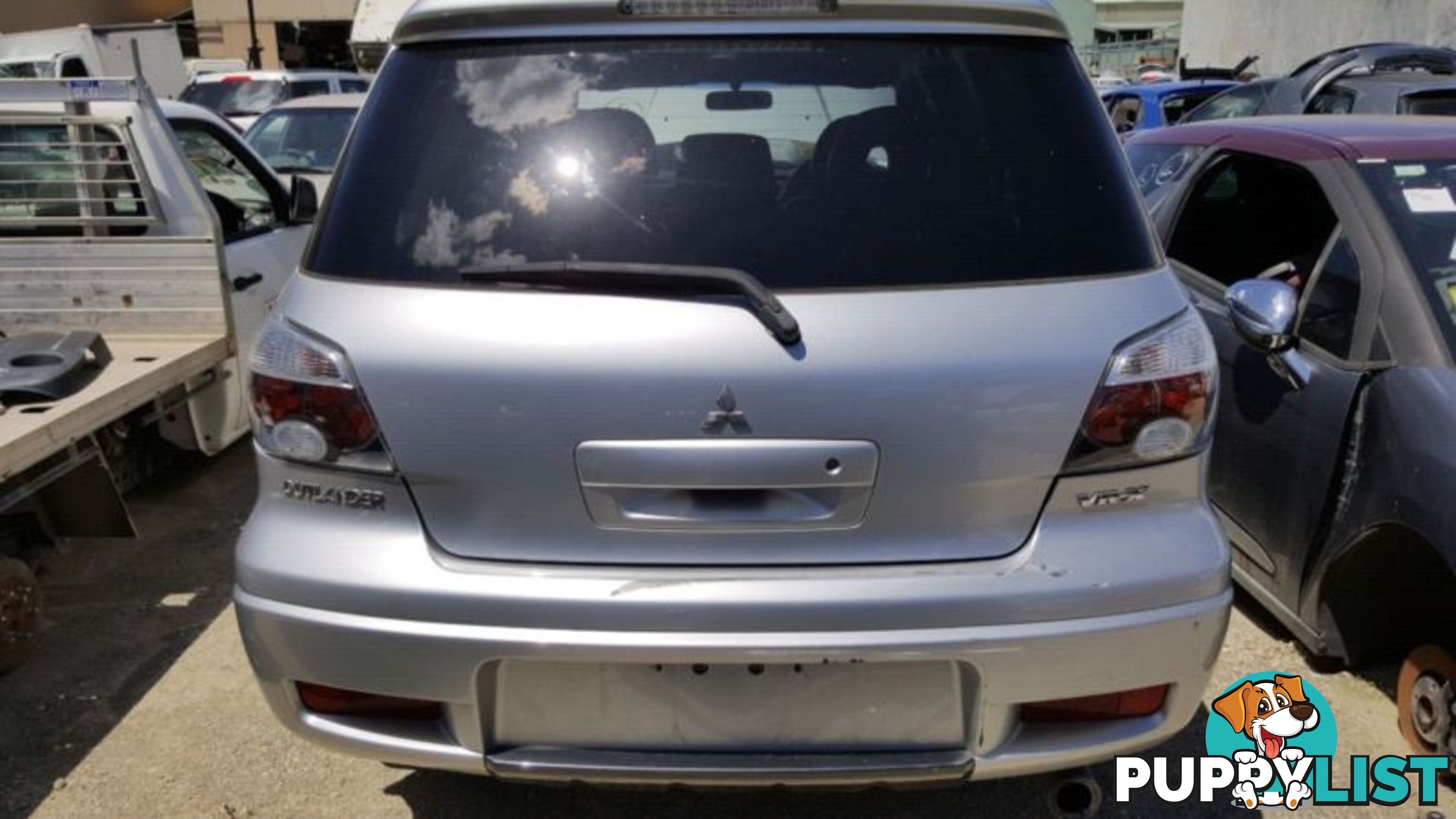 2004, Silver Mitsubishi Outlander Silver