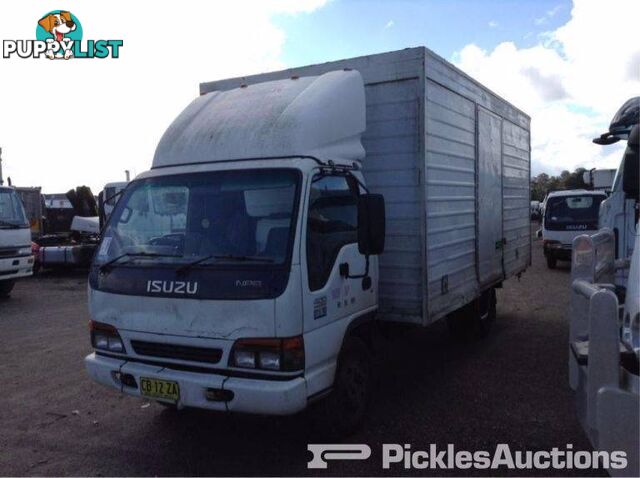 05/01, Isuzu, NPR 400 LWB, 4 x 2, Pan-Tech Wrecking Now