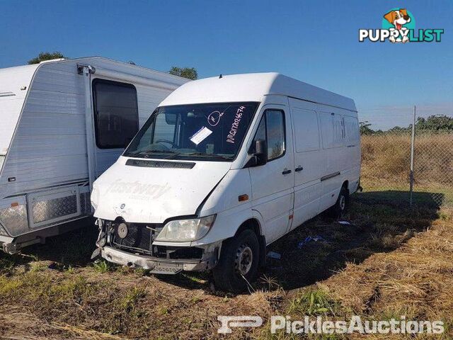 11/05, MERCEDES, Sprinter, Van Wrecking Now