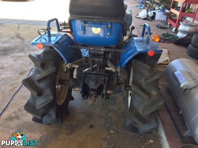 Tx1300 iseki tractor4/4aw