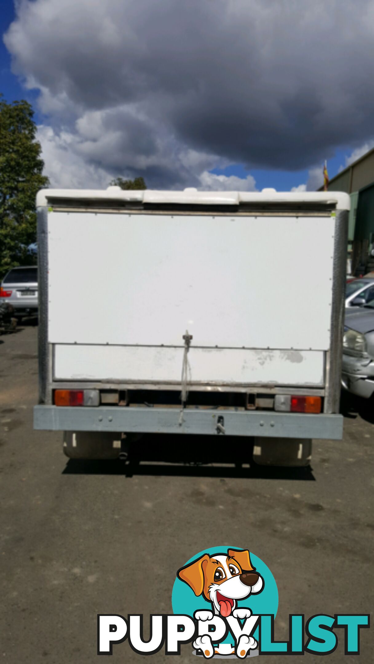 2003 , Mazda E2000 Cab Chassis Van