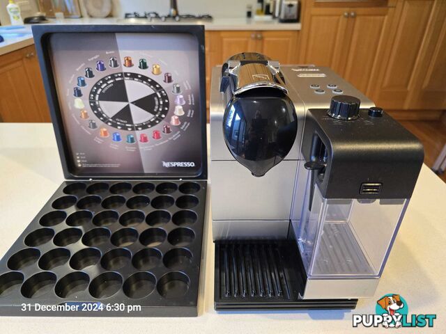 Nespresso Delonghi Lattissima Coffee Machine