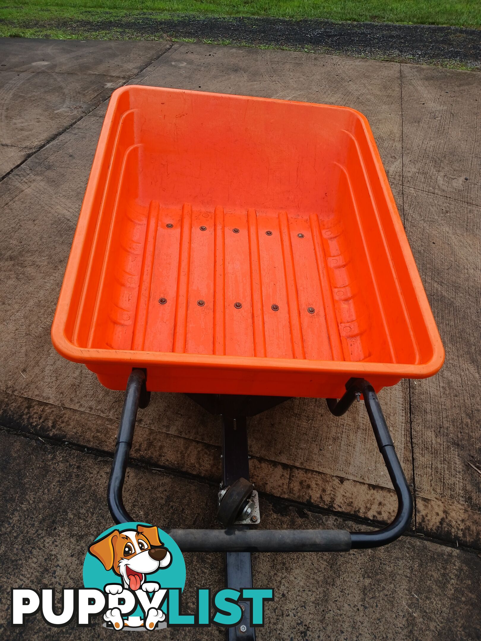 Ride on mower trailer