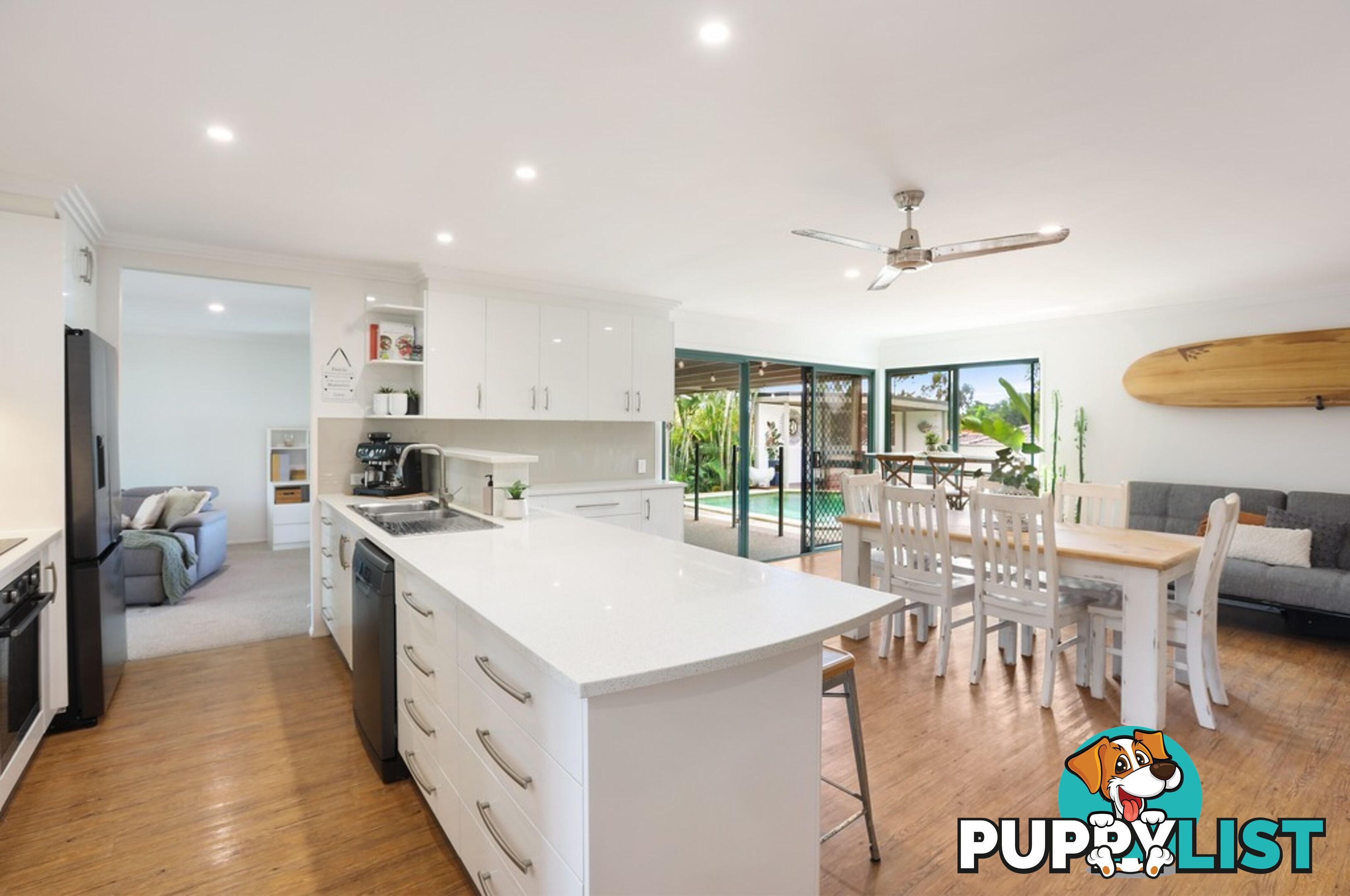 4 Beckington Terrace MUDGEERABA QLD 4213