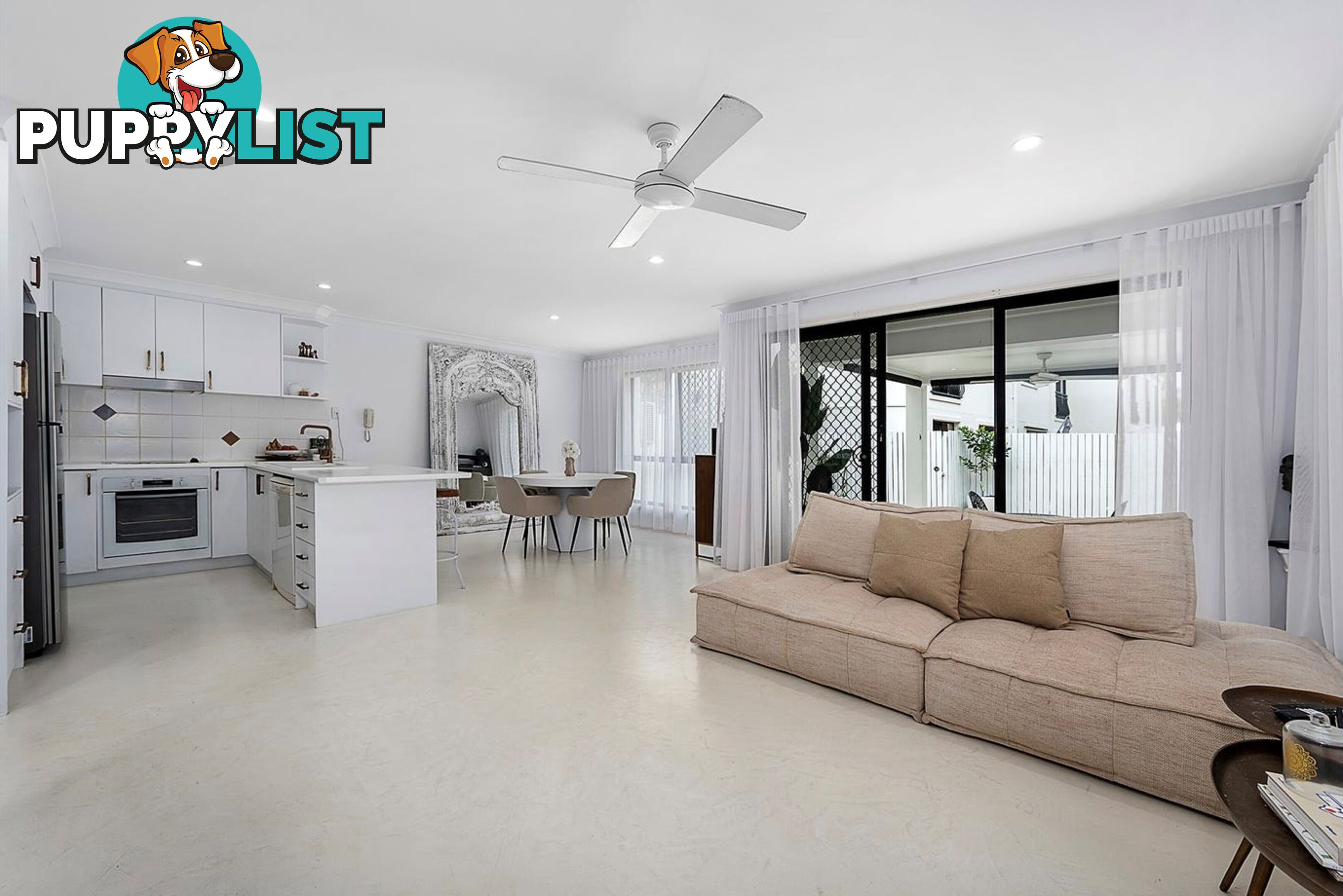 10/15 Esther Place SURFERS PARADISE QLD 4217