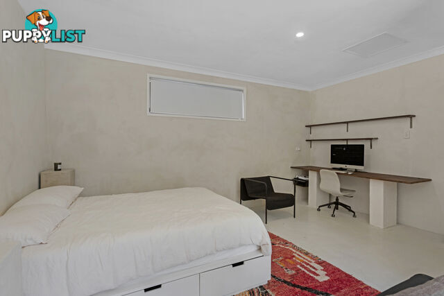 TEN SPOONBILL CRT BURLEIGH WATERS QLD 4220