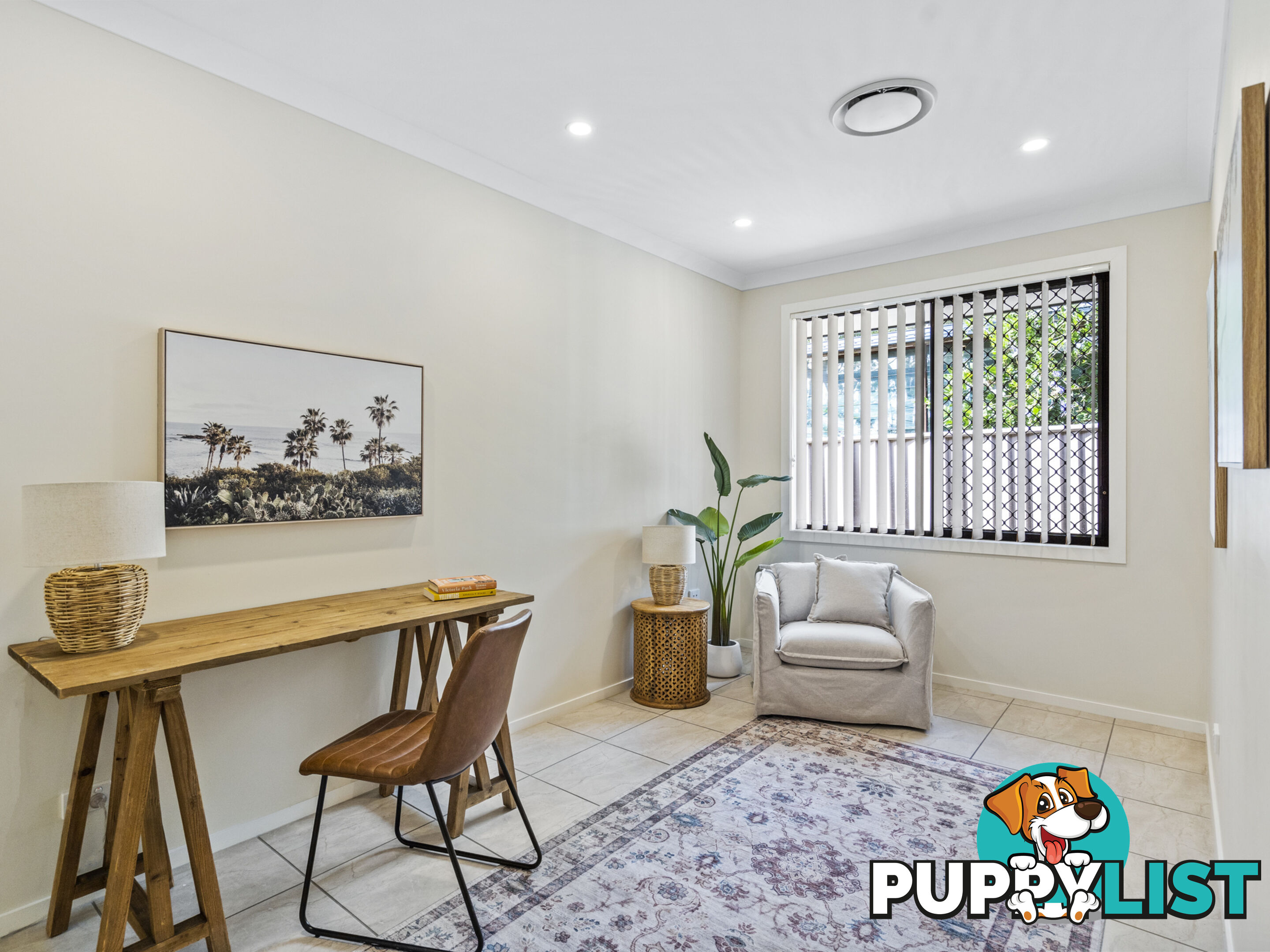 2B Penamber Court BENOWA QLD 4217