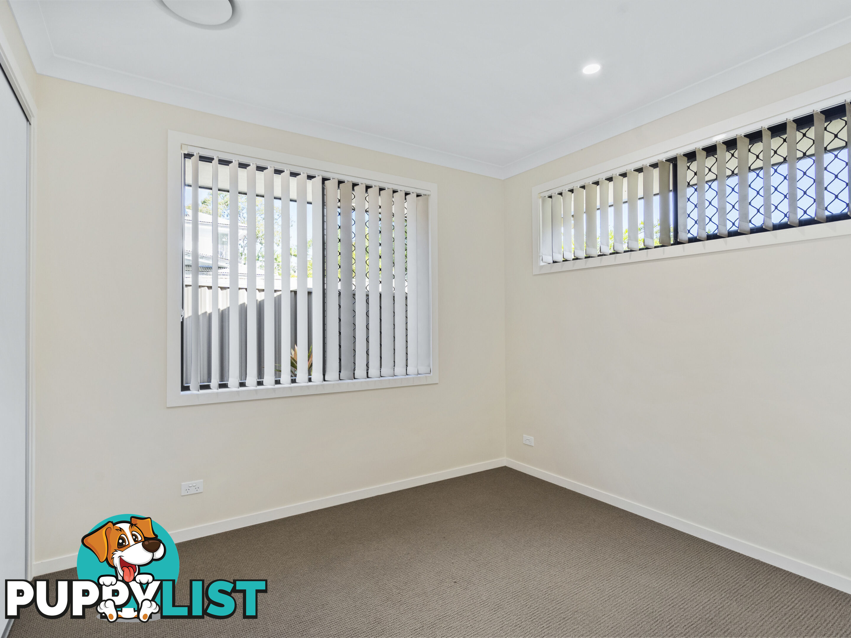 2B Penamber Court BENOWA QLD 4217