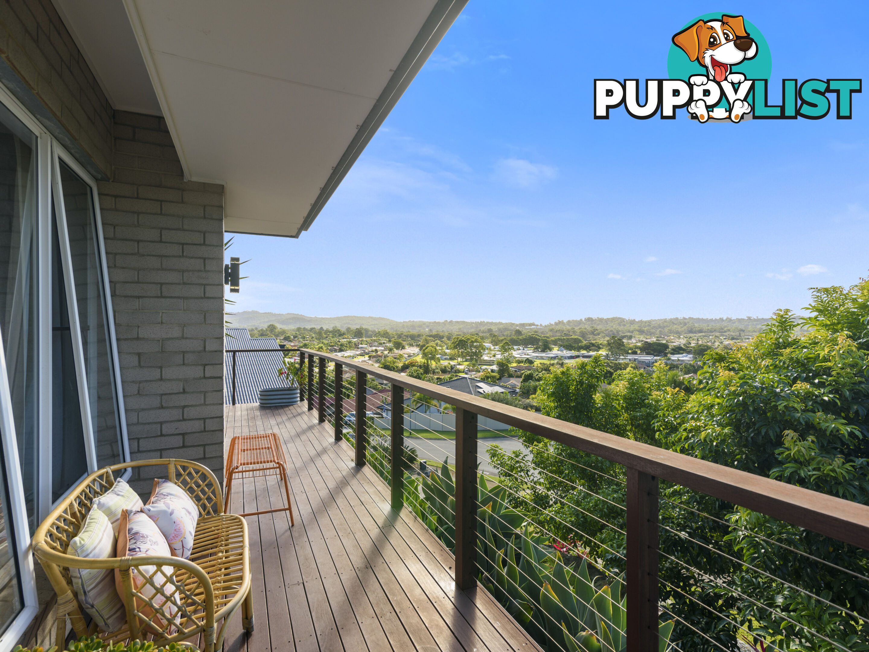 11 Barlee Court ELANORA QLD 4221