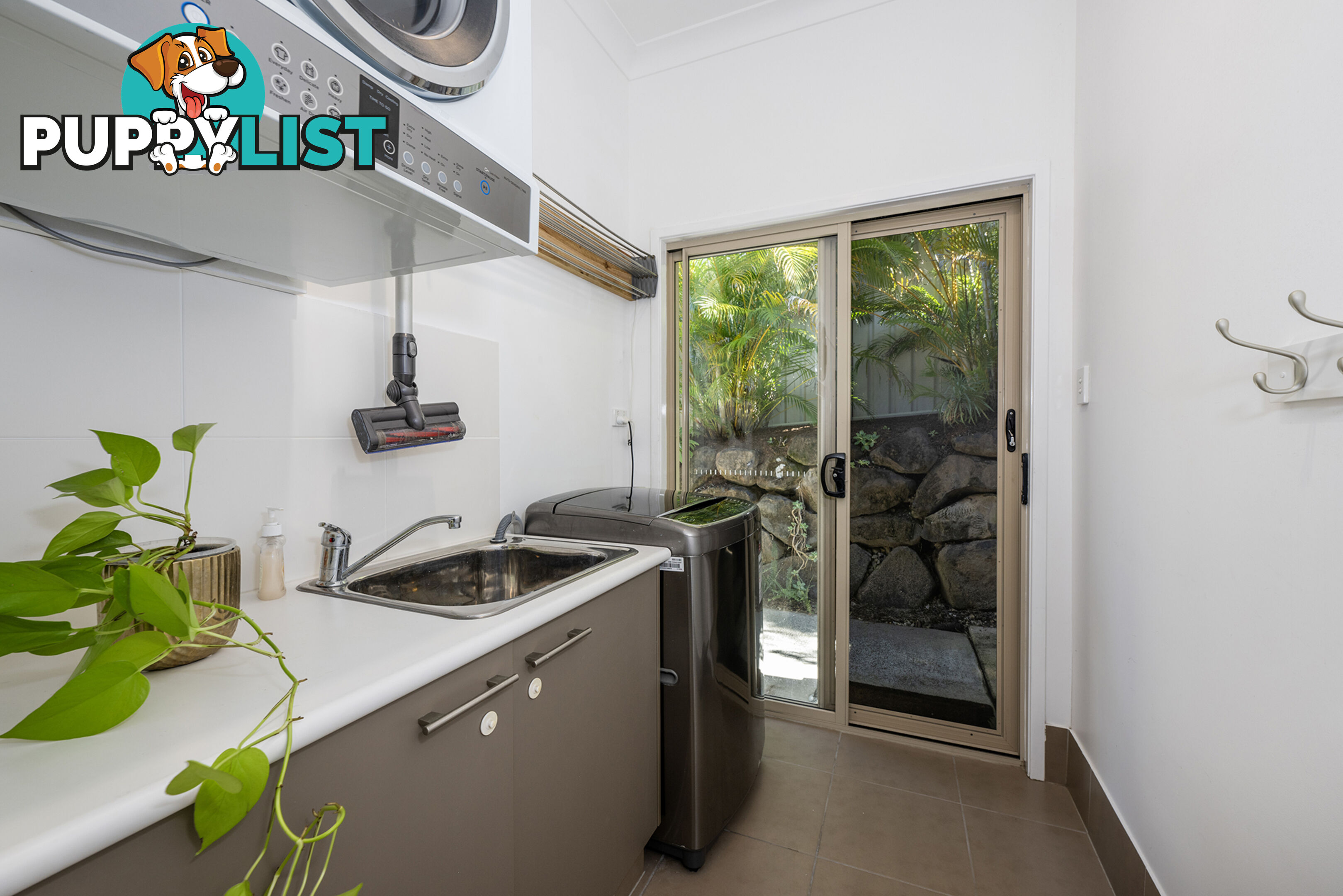 22 Snowwood Street REEDY CREEK QLD 4227