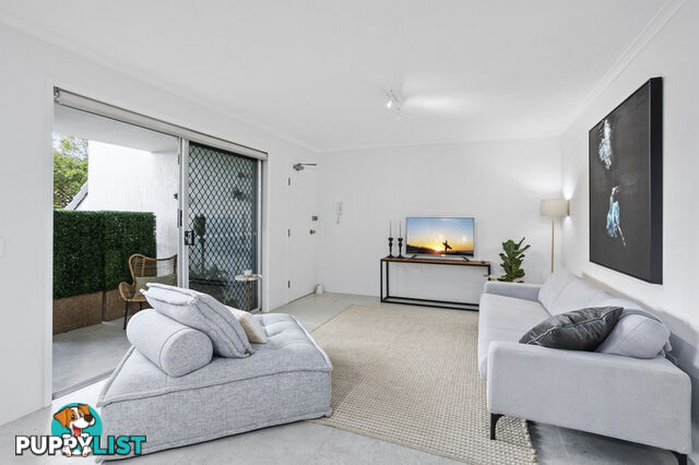 4/108-112 Petrel Avenue MERMAID BEACH QLD 4218