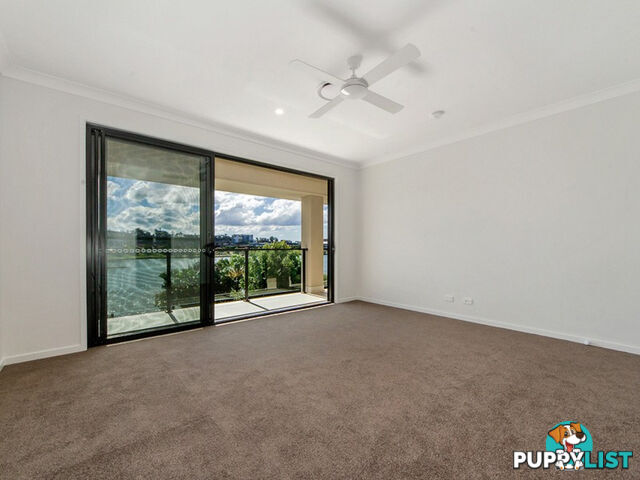 1 Elizabeth Crescent VARSITY LAKES QLD 4227