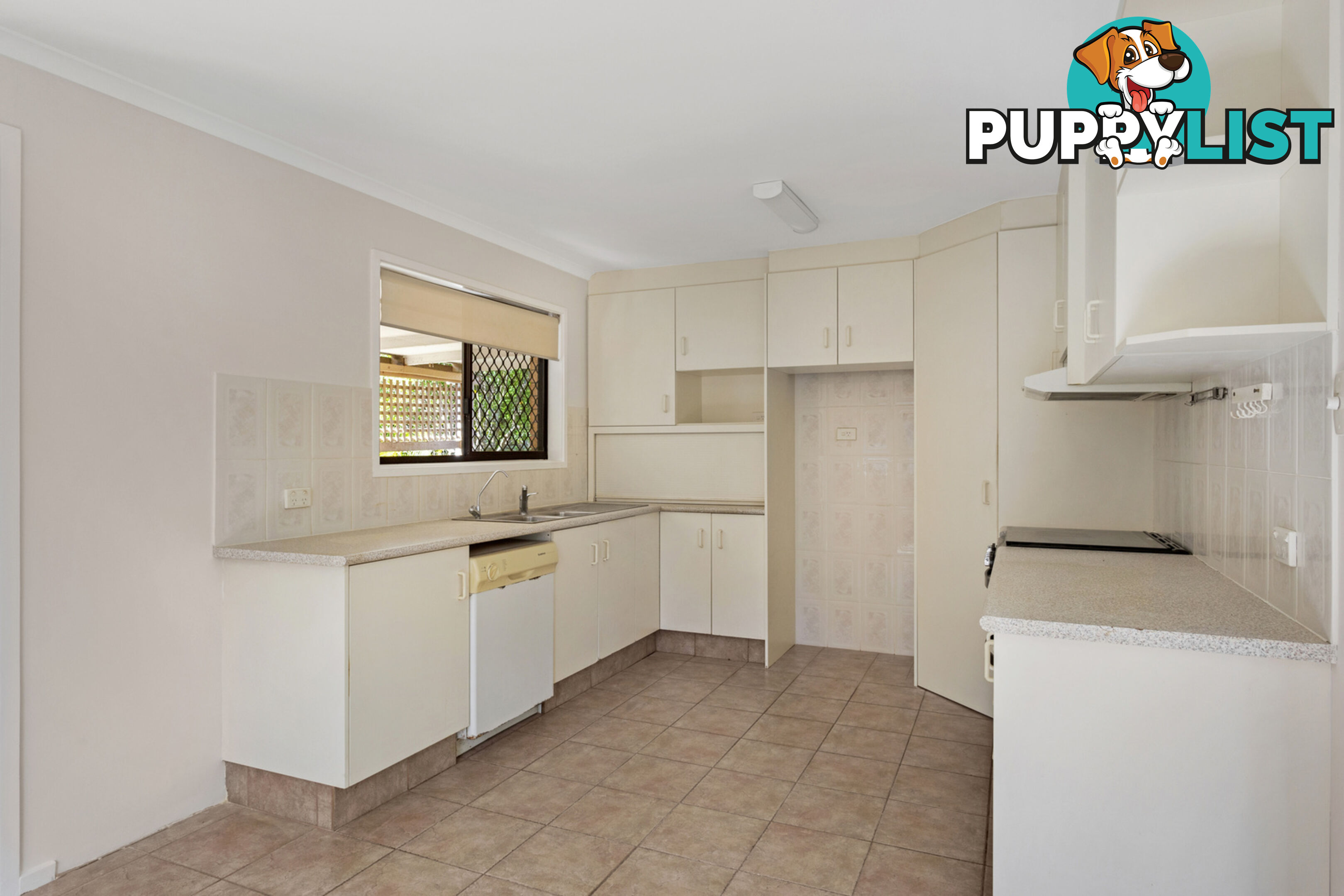 22 Myall Street SOUTHPORT QLD 4215