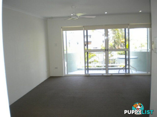 42 11 Breaker Street MAIN BEACH QLD 4217