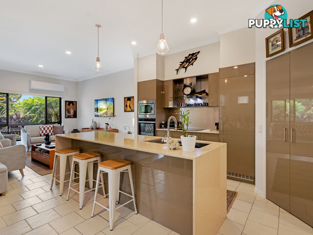 2/1 Sarah Place ASHMORE QLD 4214