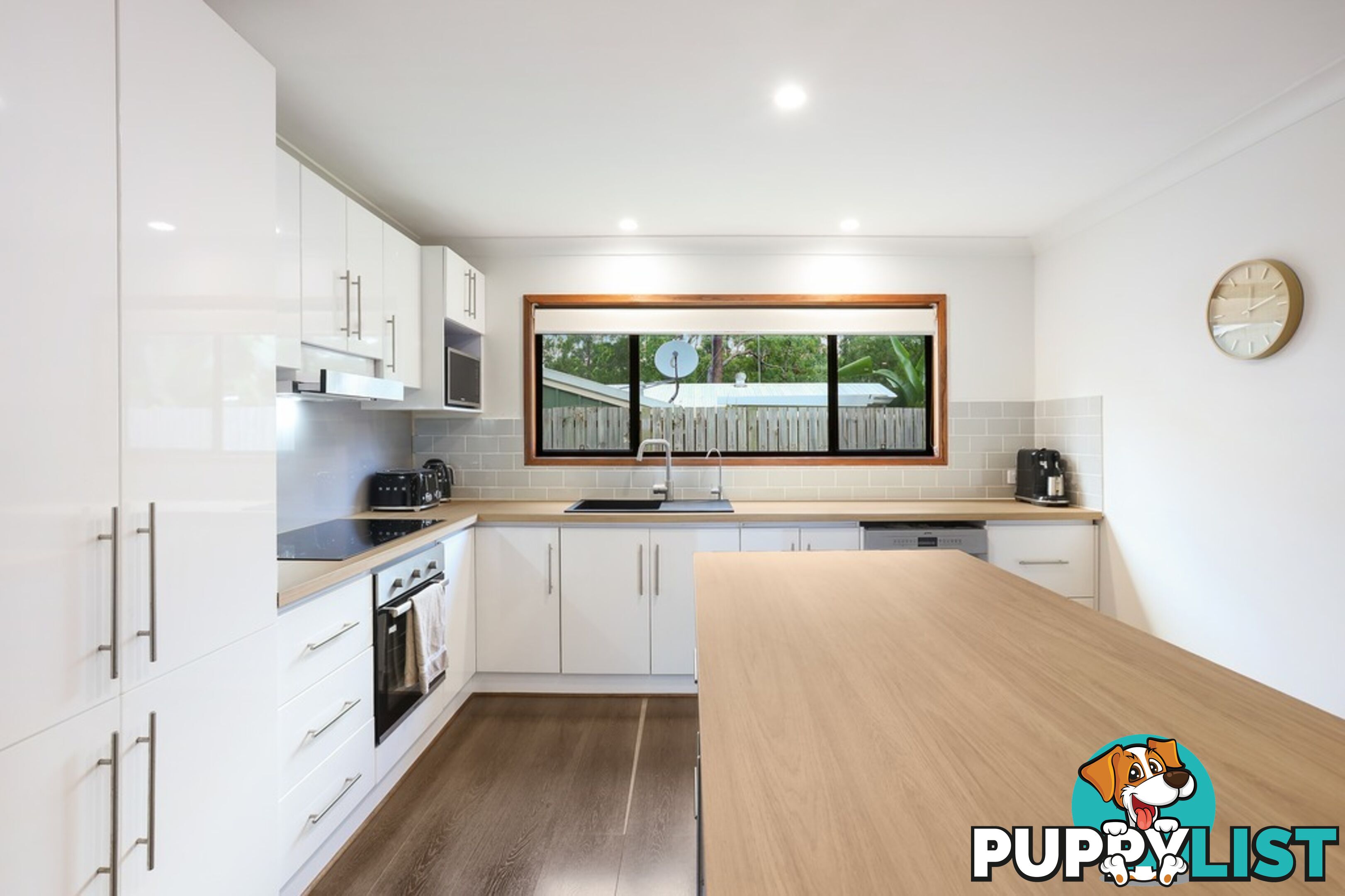 208 Dugandan Street NERANG QLD 4211