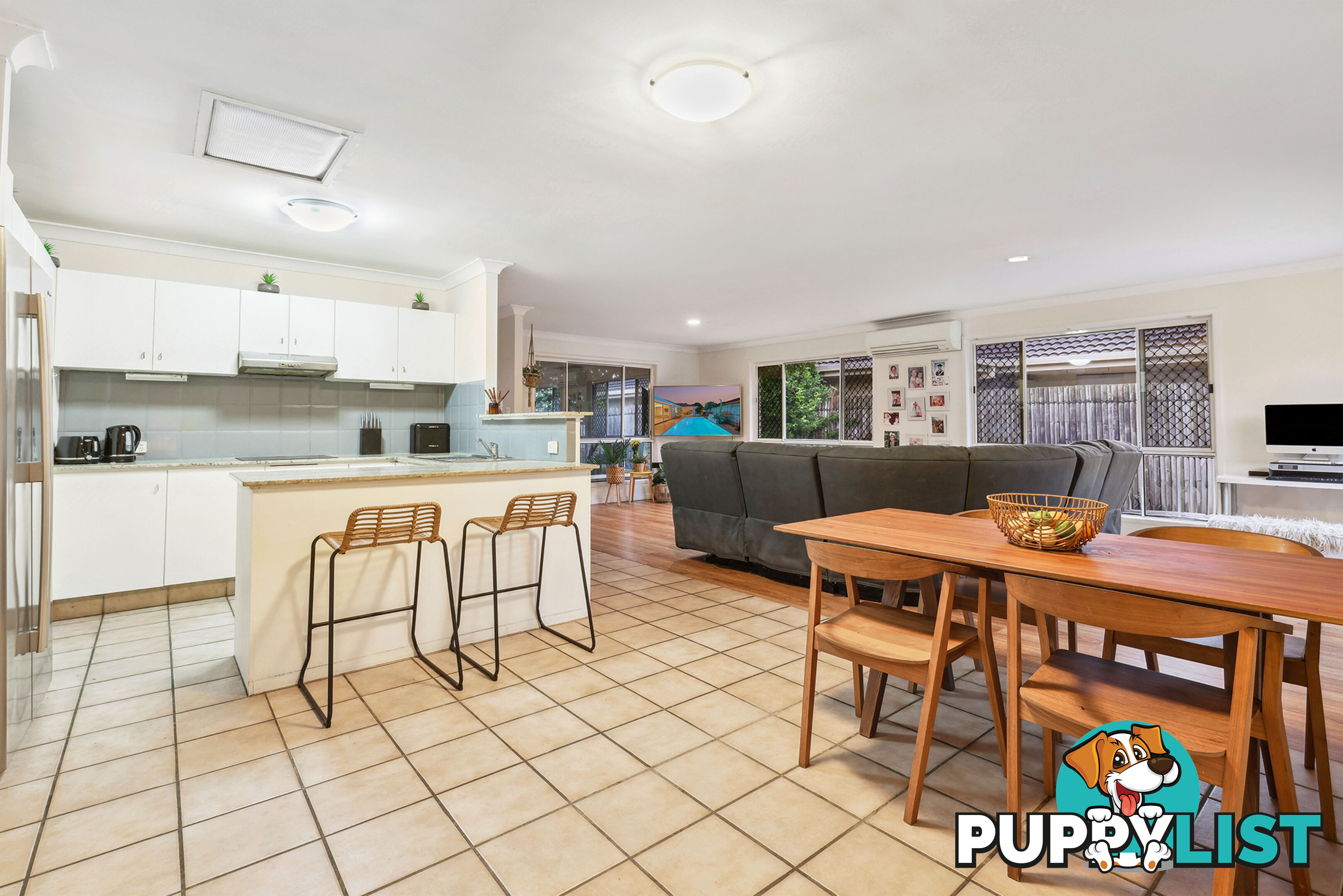 6 Redwing Court BURLEIGH WATERS QLD 4220