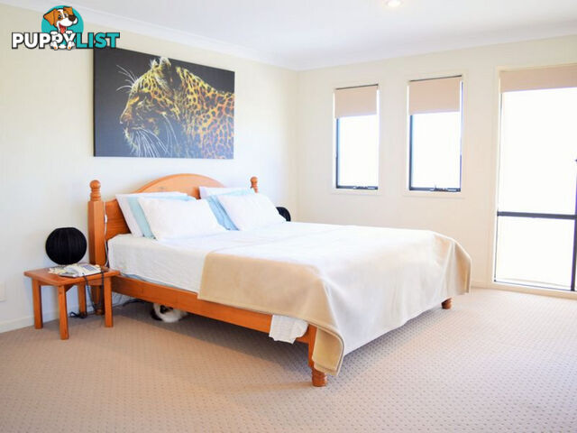 38 Sky Royal Terrace BURLEIGH HEADS QLD 4220