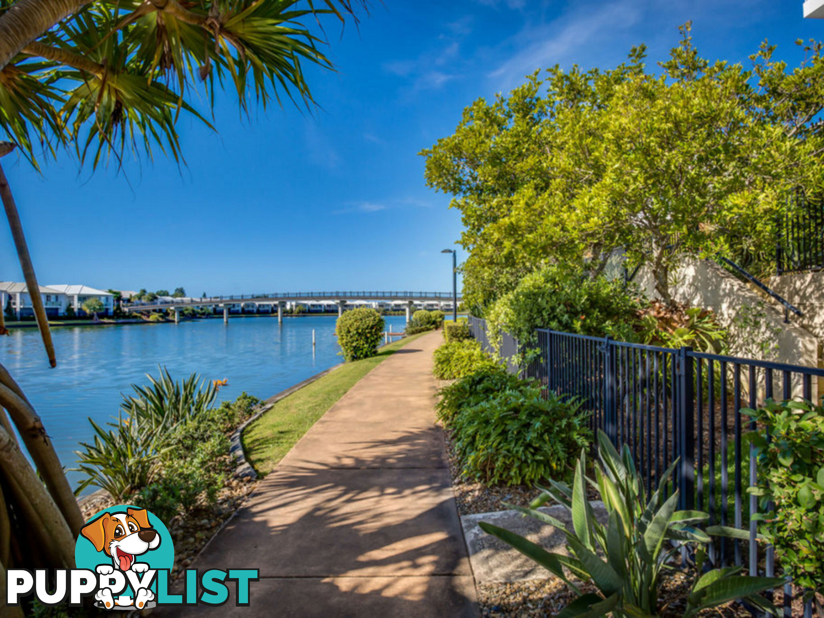 5057 Emerald Island Drive CARRARA QLD 4211