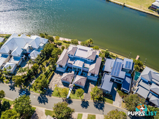 5057 Emerald Island Drive CARRARA QLD 4211