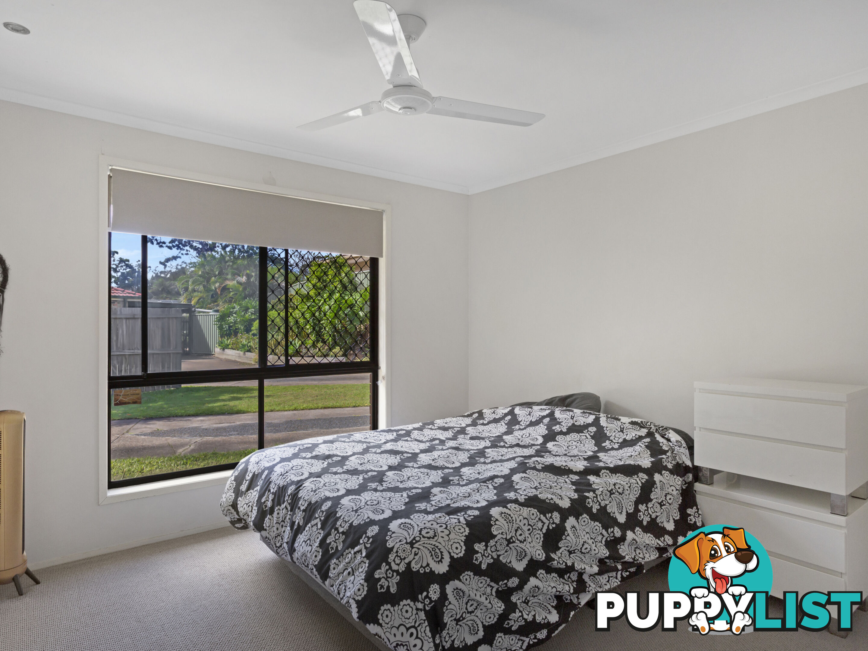 1/2 Gumbeel Court HIGHLAND PARK QLD 4211