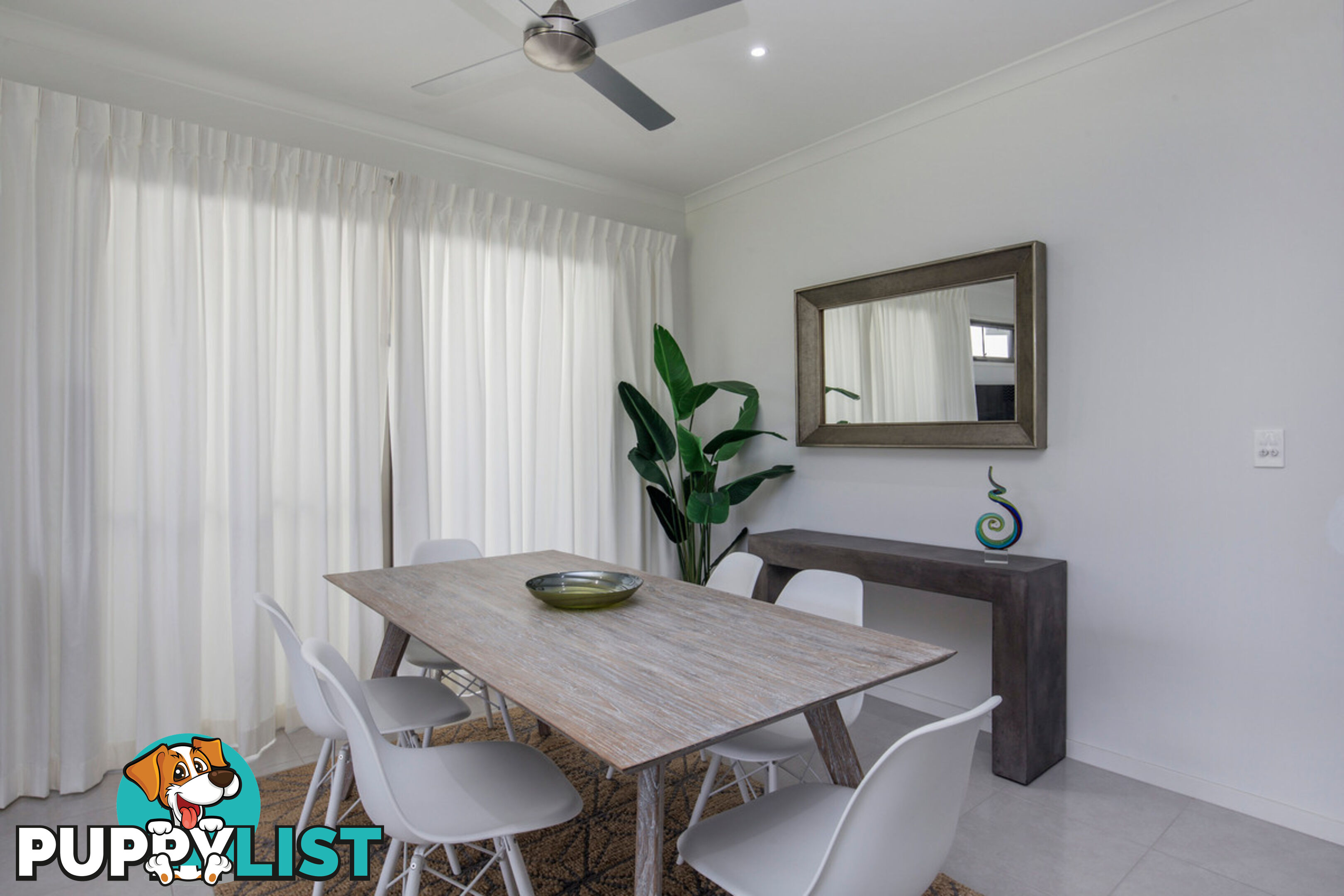 166/1 The Inlet Drive CARRARA QLD 4211