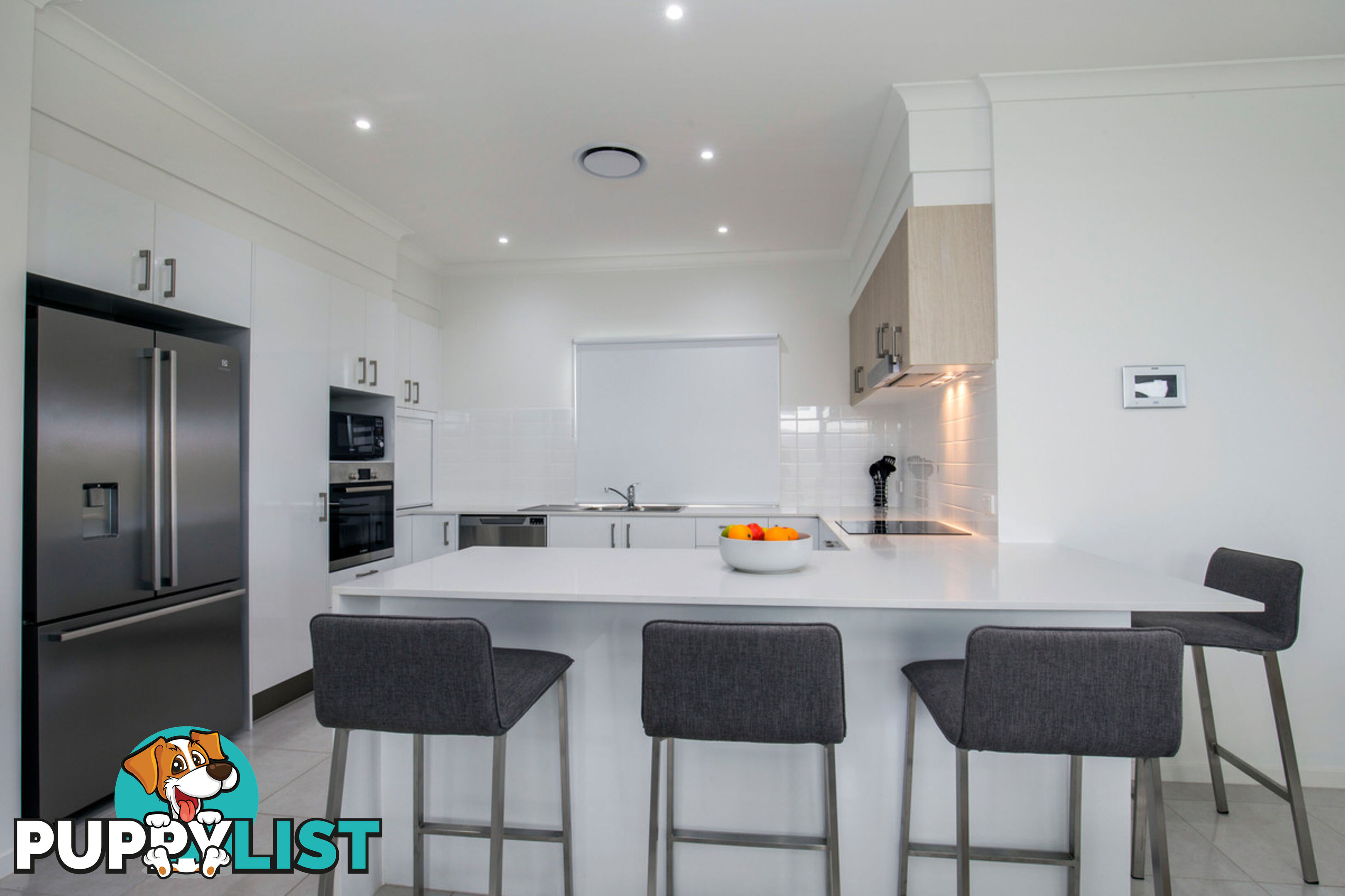 166/1 The Inlet Drive CARRARA QLD 4211